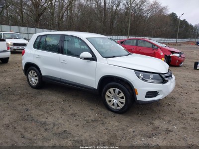 Volkswagen Tiguan 2017 VIN WVGAV7AX6HK046602