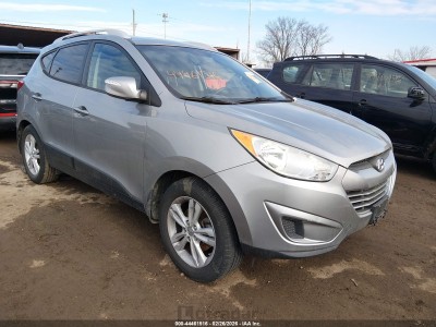 Hyundai Tucson 2012 VIN KM8JUCAC9CU481989