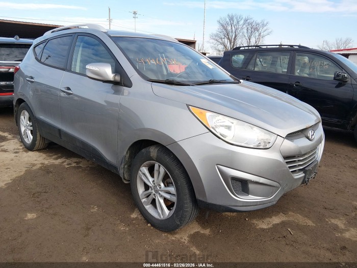 Hyundai Tucson 2012 VIN KM8JUCAC9CU481989