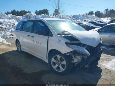 Toyota Sienna 2018 5TDZZ3DC4JS914883