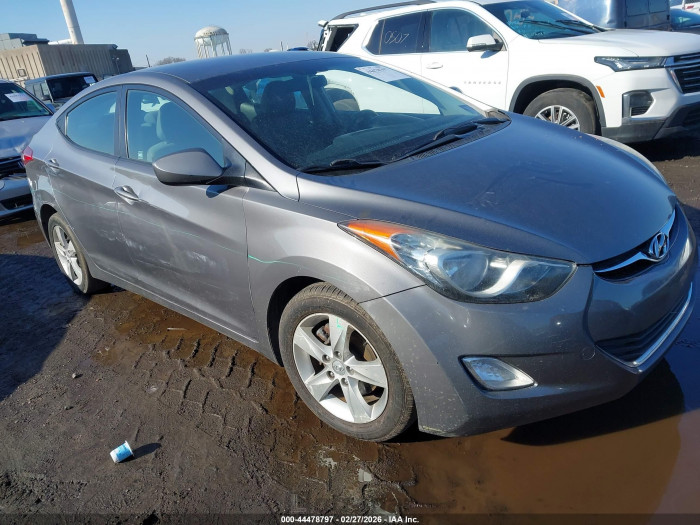 Hyundai Elantra 2012 VIN 5NPDH4AE7CH084613