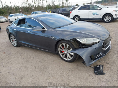 Tesla Model s 2015 5YJSA1V45FF098458