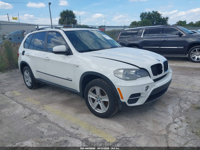 BMW X5 2013 VIN 5UXZV4C51D0E07341
