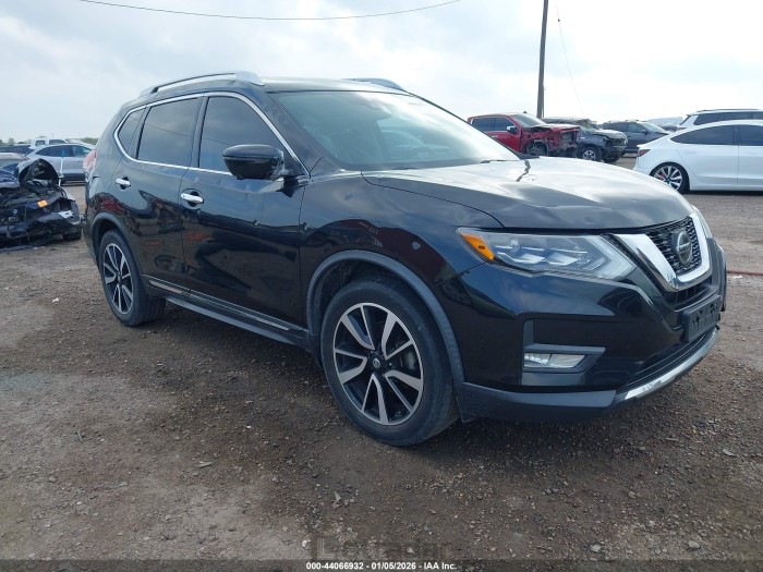 Nissan Rogue 2018 VIN JN8AT2MT2JW469475