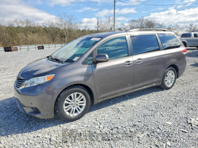 Toyota Sienna 2013 5TDYK3DC8DS331429