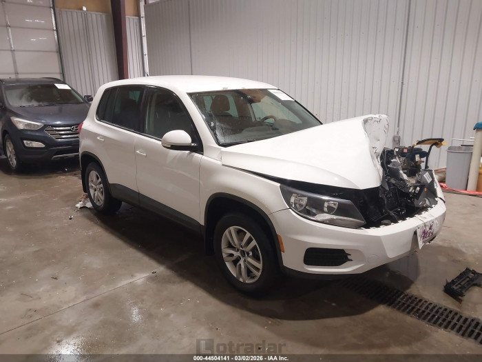 Volkswagen Tiguan 2012 VIN WVGAV7AX7CW546561