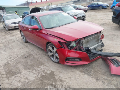 Honda Accord 2018 1HGCV2F95JA000668