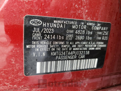 Genesis G70 2.0t a 2023 KMTG34TA4PU132118