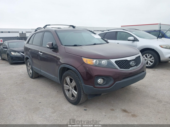 Kia Sorento 2013 VIN 5XYKU4A27DG337947