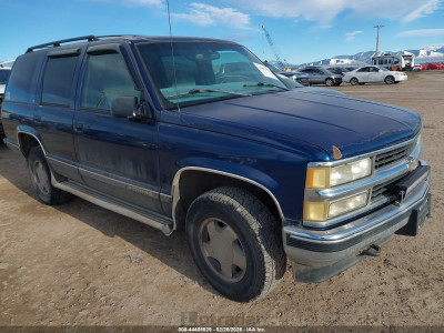 Chevrolet Tahoe 1999 VIN 1GNEK13R7XJ365643