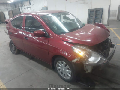 Nissan Versa 2018 3N1CN7AP9JL800063