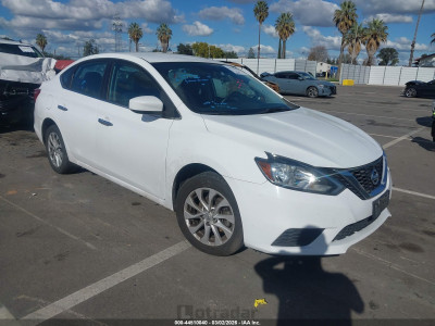 Nissan Sentra 2018 3N1AB7AP1JY264986
