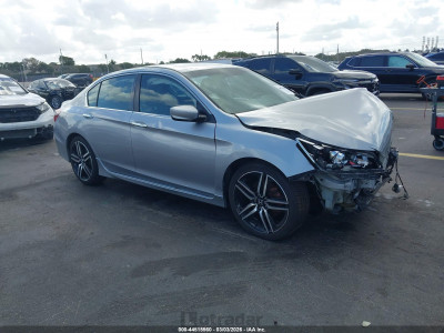 Honda Accord 2017 1HGCR2F58HA262955