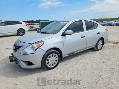 Nissan Versa 2018 3N1CN7AP4JL808104