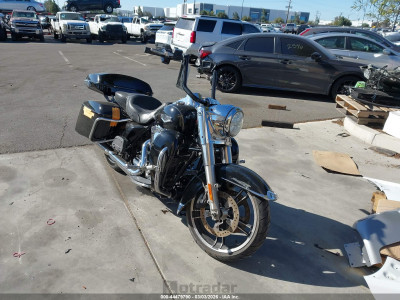 Harley-davidson Road king 2015 1HD1FBM32FB703341
