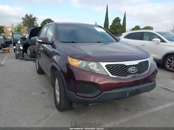 Kia Sorento 2013 VIN 5XYKTDA64DG399070