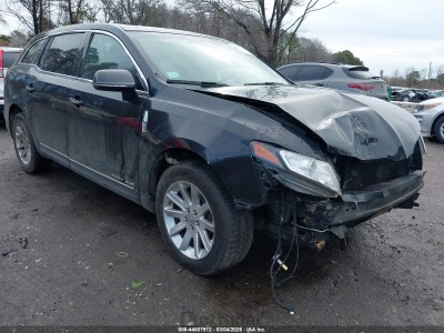 Lincoln Mkt 2018 VIN 2LMHJ5NK3JBL02261