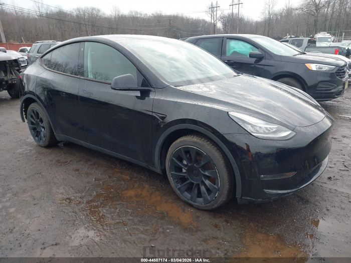 Tesla Model y 2022 VIN 7SAYGDEE2NF414094