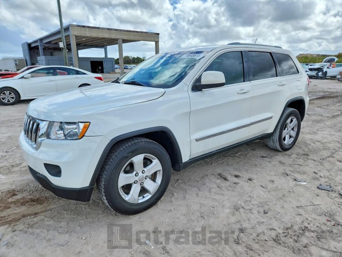 Jeep Grand cherokee 2012 VIN 1C4RJEAG2CC142317
