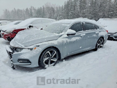 Honda Accord 2018 1HGCV1F33JA800195