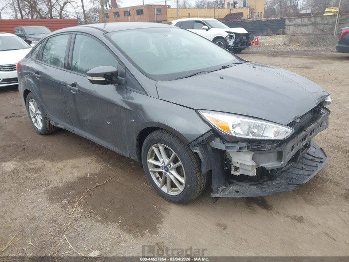 Ford Focus 2018 VIN 1FADP3F23JL310768