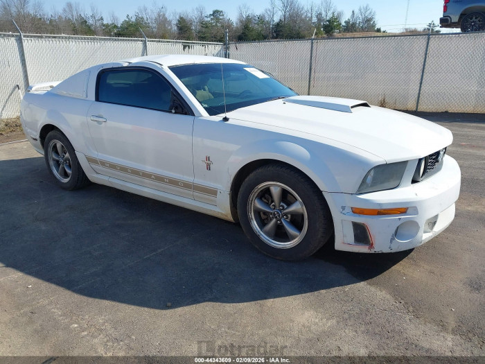 Ford Mustang 2005 VIN 1ZVFT80N355112424
