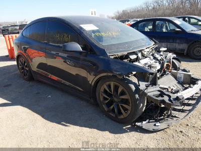 Tesla Model x 2022 7SAXCDE55NF341374