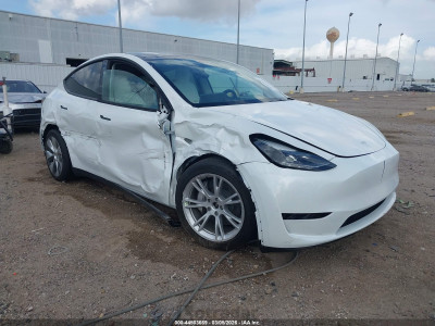 Tesla Model y 2023 7SAYGAEE3PF664025
