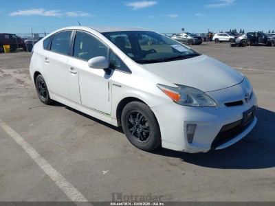 Toyota Prius 2015 JTDKN3DU1F0404829