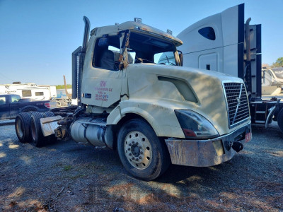 Volvo  2006 4V4NC9GH56N441524