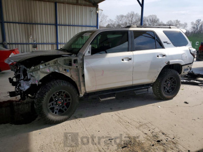 Toyota 4runner 2022 JTERU5JR3N6081730