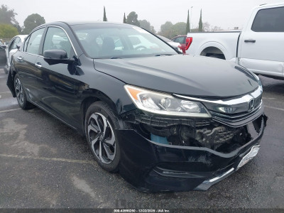Honda Accord 2017 1HGCR3F80HA042757