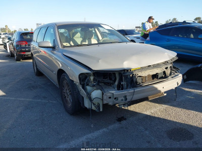 Volvo V70 2004 VIN YV1SW61T942411484