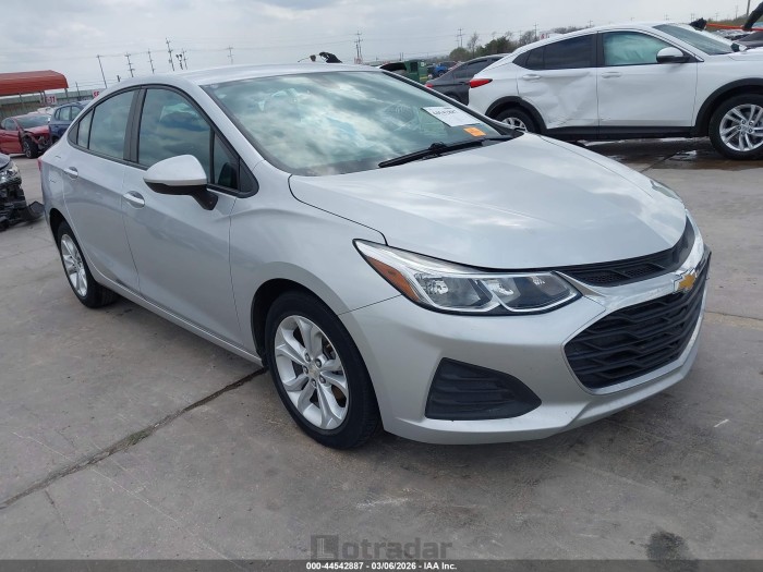 Chevrolet Cruze 2019 VIN 1G1BC5SM8K7131600