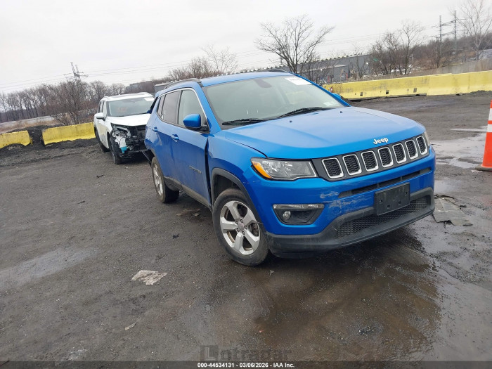 Jeep  2017 VIN 3C4NJDBB0HT647098
