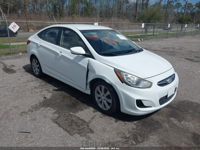 Hyundai Accent 2013 VIN KMHCU4AE6DU569836