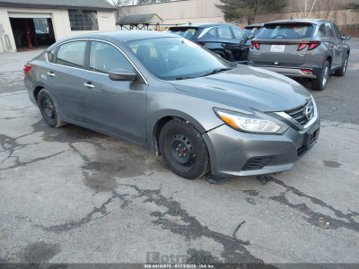 Nissan Altima 2017 1N4AL3AP4HC295239