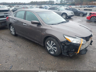 Nissan Altima 2016 1N4AL3APXGC185553