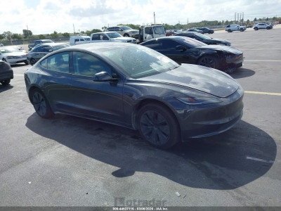 Tesla Model 3 2025 5YJ3E1EA8SF972696