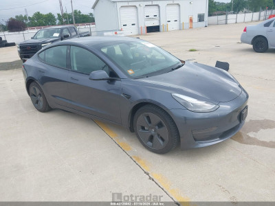 Tesla Model 3 2023 5YJ3E1EA0PF695162