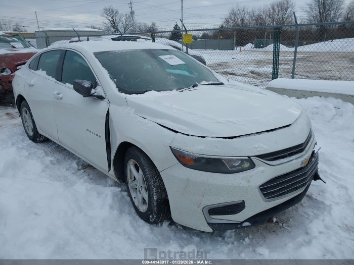 Chevrolet Malibu 2018 VIN 1G1ZB5ST3JF225753