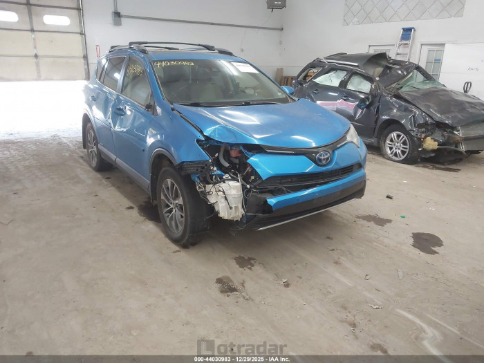 Toyota Rav 4 2018 VIN JTMRJREV9JD240560