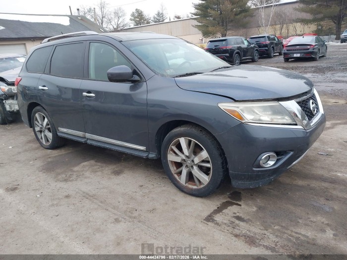 Nissan Pathfinder 2013 VIN 5N1AR2MM5DC619325