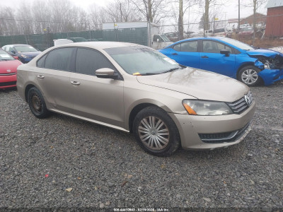 Volkswagen Passat 2015 1VWAT7A3XFC064306