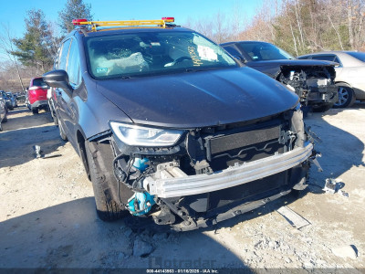 Chrysler Pacifica 2021 2C4RC1BG2MR589059