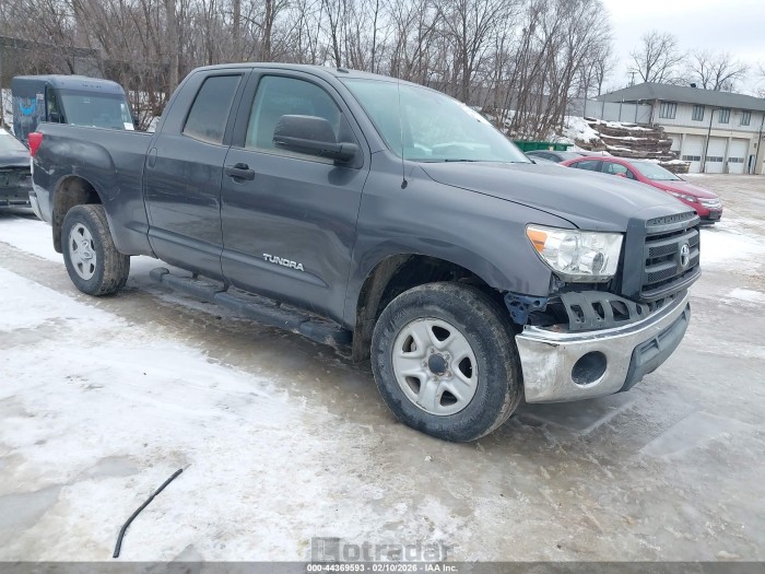 Toyota Tundra 2013 VIN 5TFUM5F19DX042201