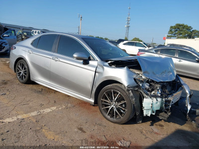 Toyota Camry 2024 4T1T11AKXRU904049