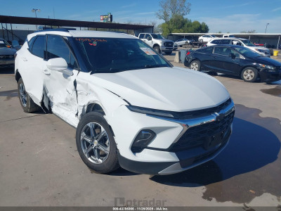 Chevrolet Blazer 2023 3GNKBCR4XPS141467