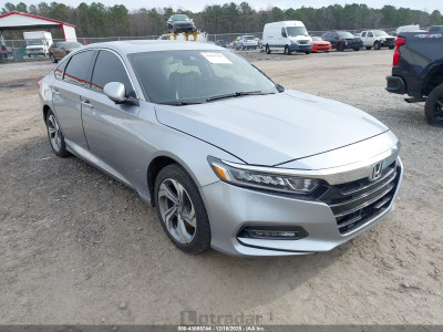 Honda Accord 2018 1HGCV1F54JA059878