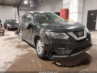 Nissan Rogue 2017 KNMAT2MT3HP589303
